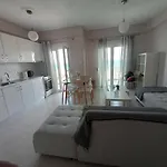 Breeze - Cozy Beachfront Lux - Listen Piano & The Waves Flogita