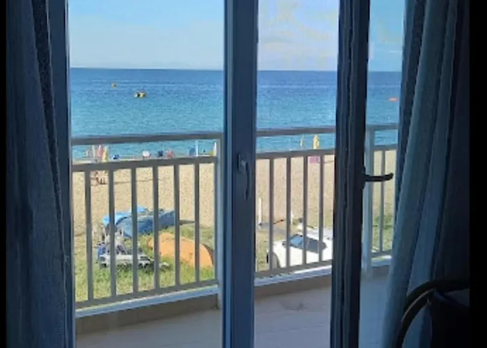 Breeze - Cozy Beachfront Lux - Listen Piano & The Waves Casa vacanze Flogita