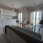 Breeze - Cozy Beachfront Lux - Listen Piano & The Waves * Flogita