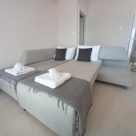 Breeze - Cozy Beachfront Lux - Listen Piano & The Waves Vakantiehuis Flogita